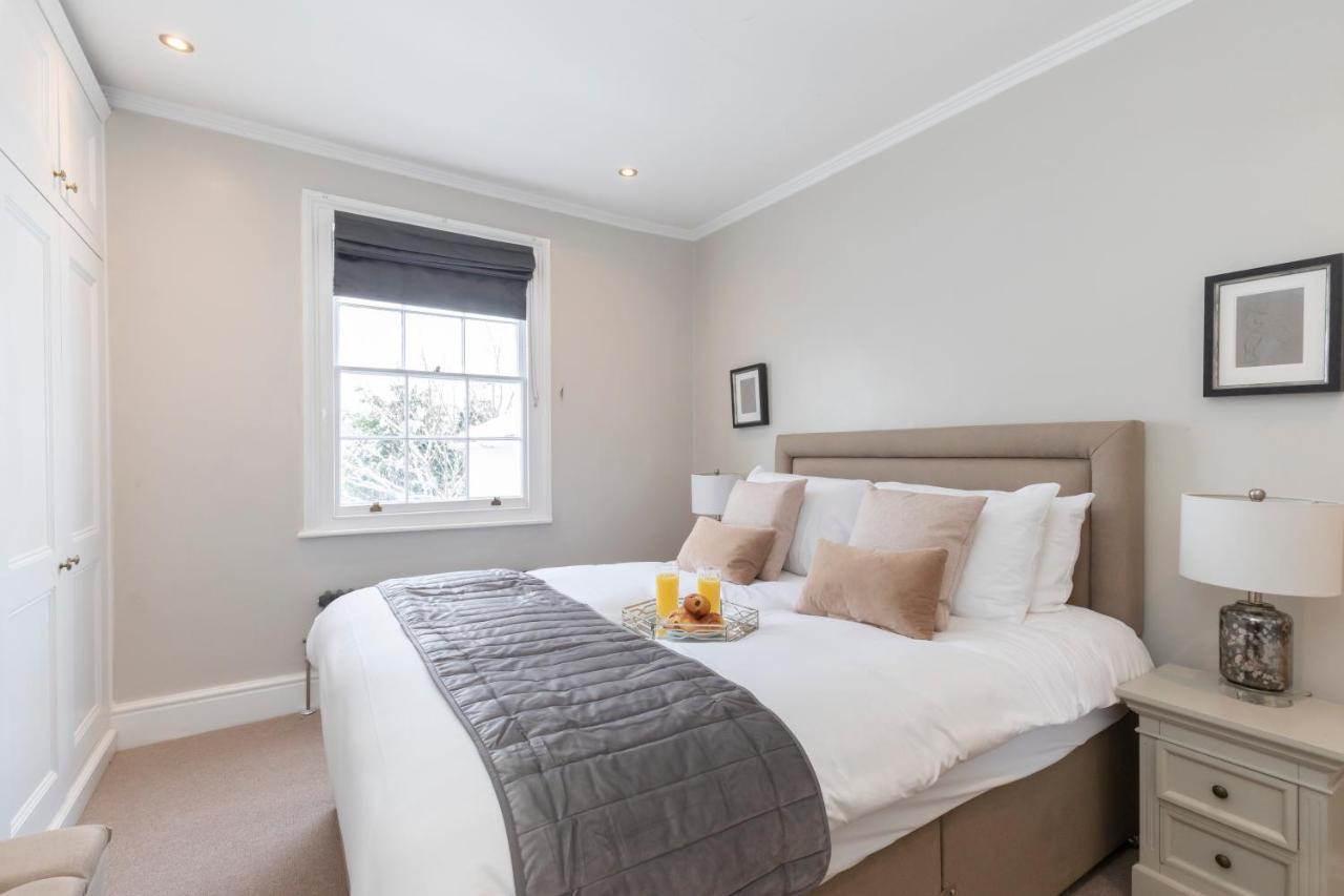 Beautiful 4 Bedroom Home Cheltenham Exterior foto